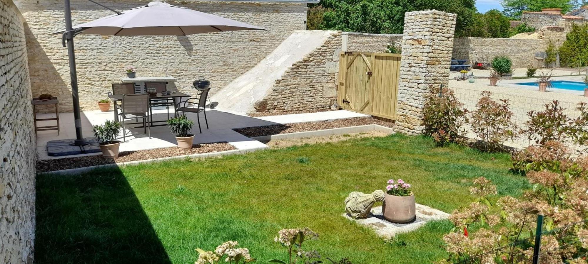 La Galuche Bed & Breakfast Angliers  Bagian luar foto